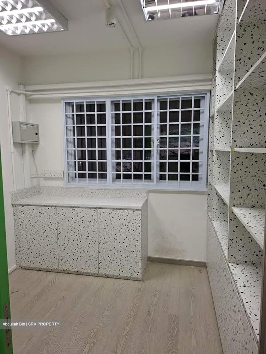 Jurong East Ville (D22), Shop House #576495461